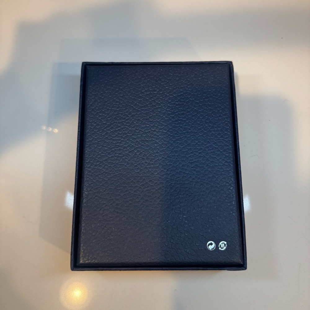 Dior Gift Box - Picture 3 of 4
